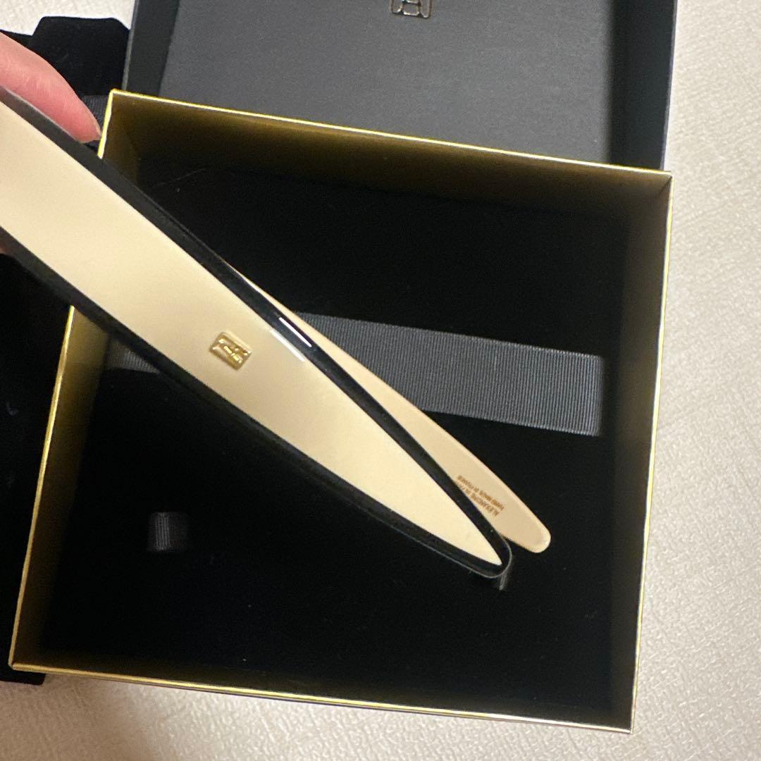 ALEXANDRE DE PARIS アレクサンドルドゥパリ　カチューシャ　新品