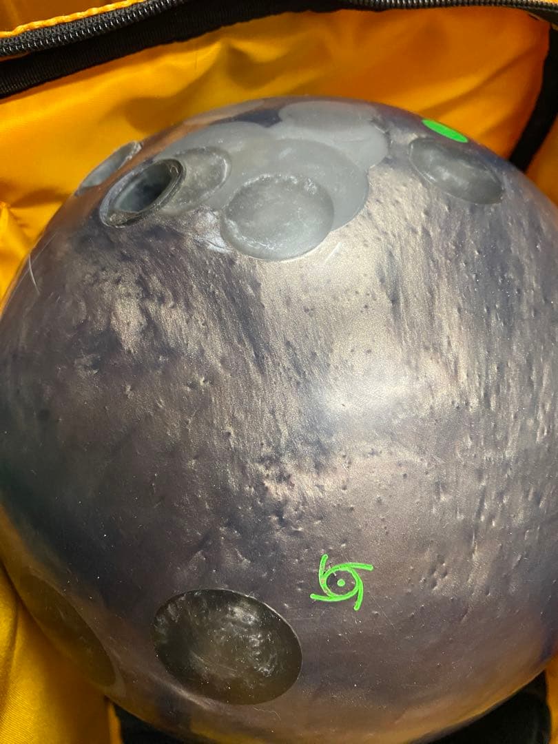 ボウリング　ボール　対称コア2球＋ツアーバッグセット