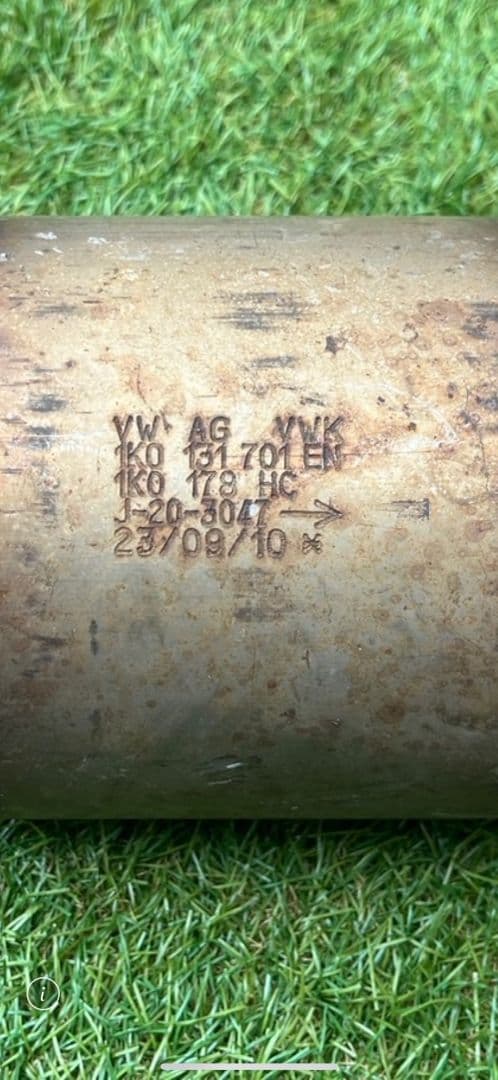 アウディ/フォルクスワーゲン 純正触媒 1K0131701EN