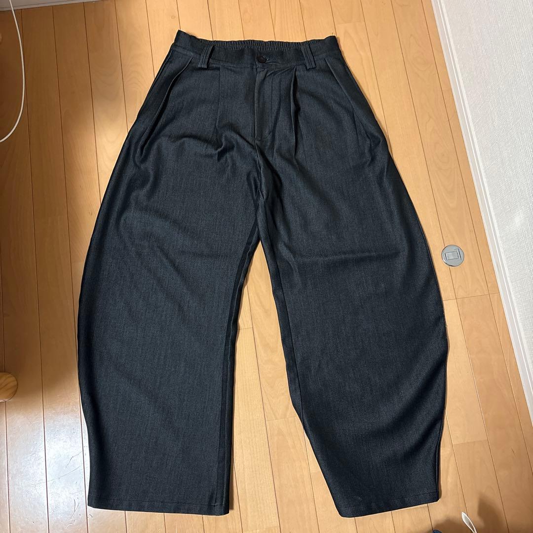 Yhone スラックス