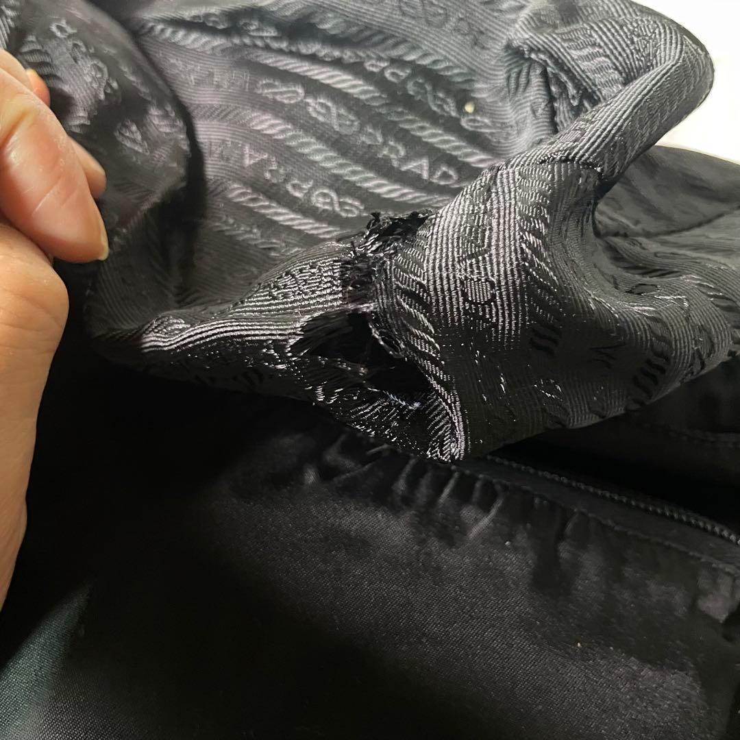 PRADAプラダ 三角ロゴ　ショルダーバッグ　カード付き