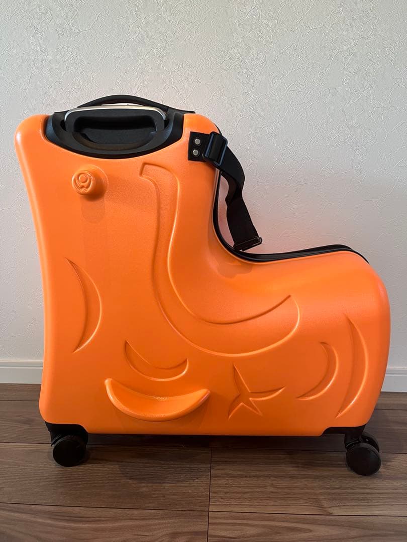 乗れるキャリーケース　のりっこ