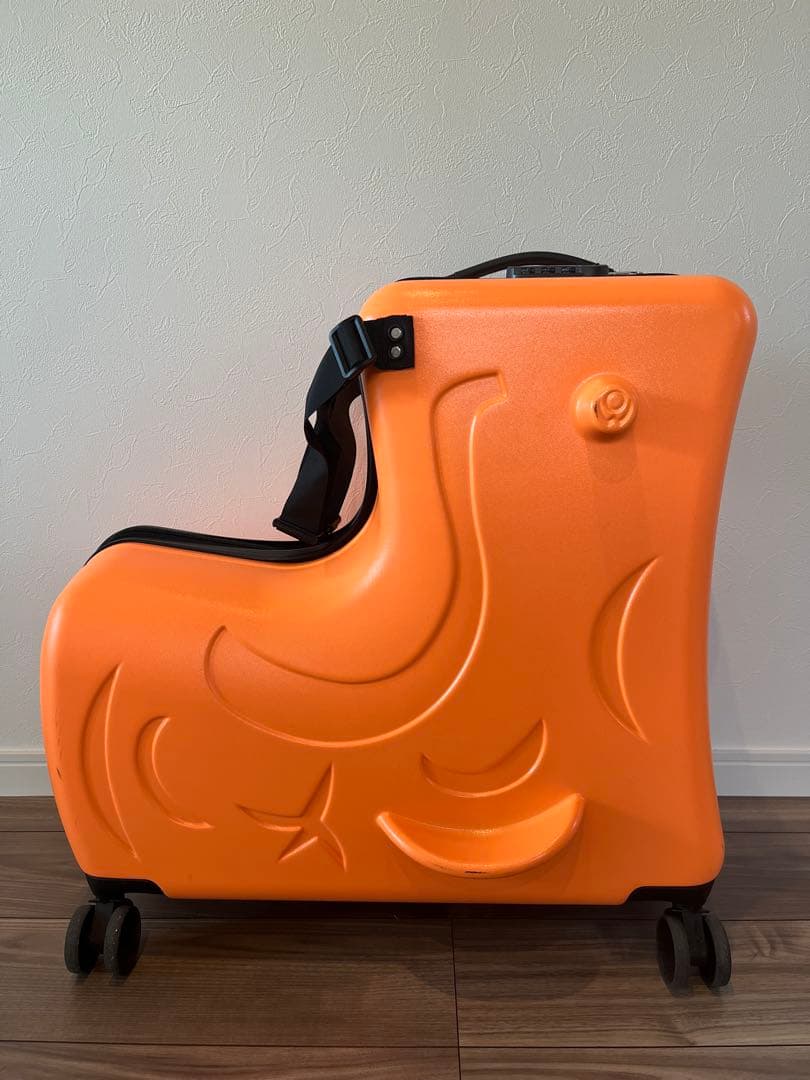 乗れるキャリーケース　のりっこ