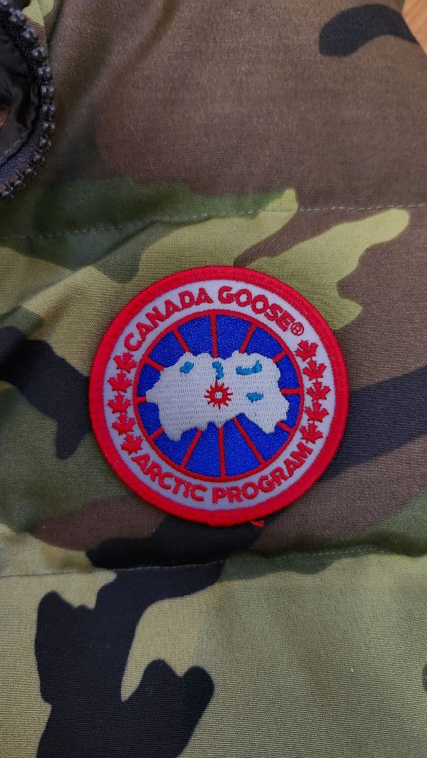ダウンベスト　カナダグース