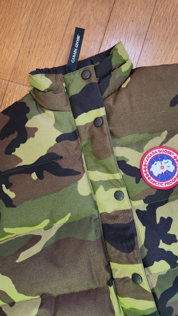 ダウンベスト　カナダグース