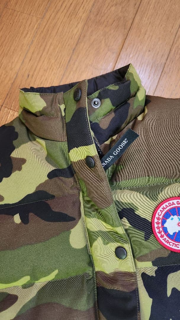 ダウンベスト　カナダグース