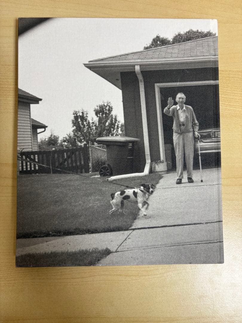 アート・デザイン・音楽 Leaving and Waving Deanna Dikeman