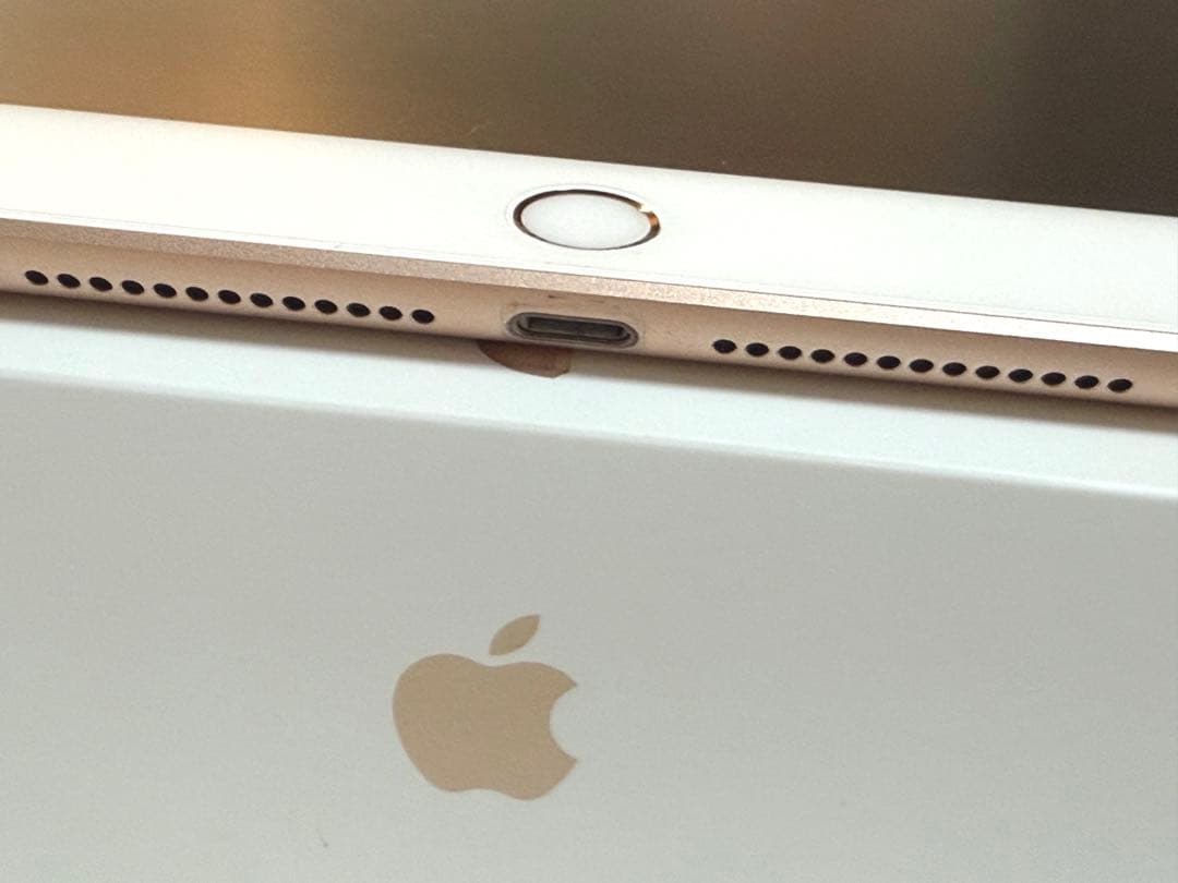 【美品】iPad 32GB ローズゴールド（第6世代） Wi-Fiモデル 稼動品