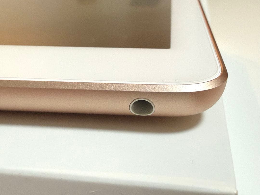 【美品】iPad 32GB ローズゴールド（第6世代） Wi-Fiモデル 稼動品