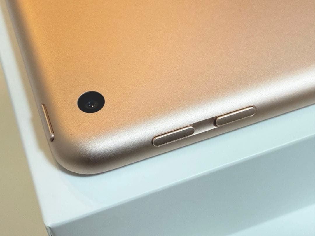 【美品】iPad 32GB ローズゴールド（第6世代） Wi-Fiモデル 稼動品