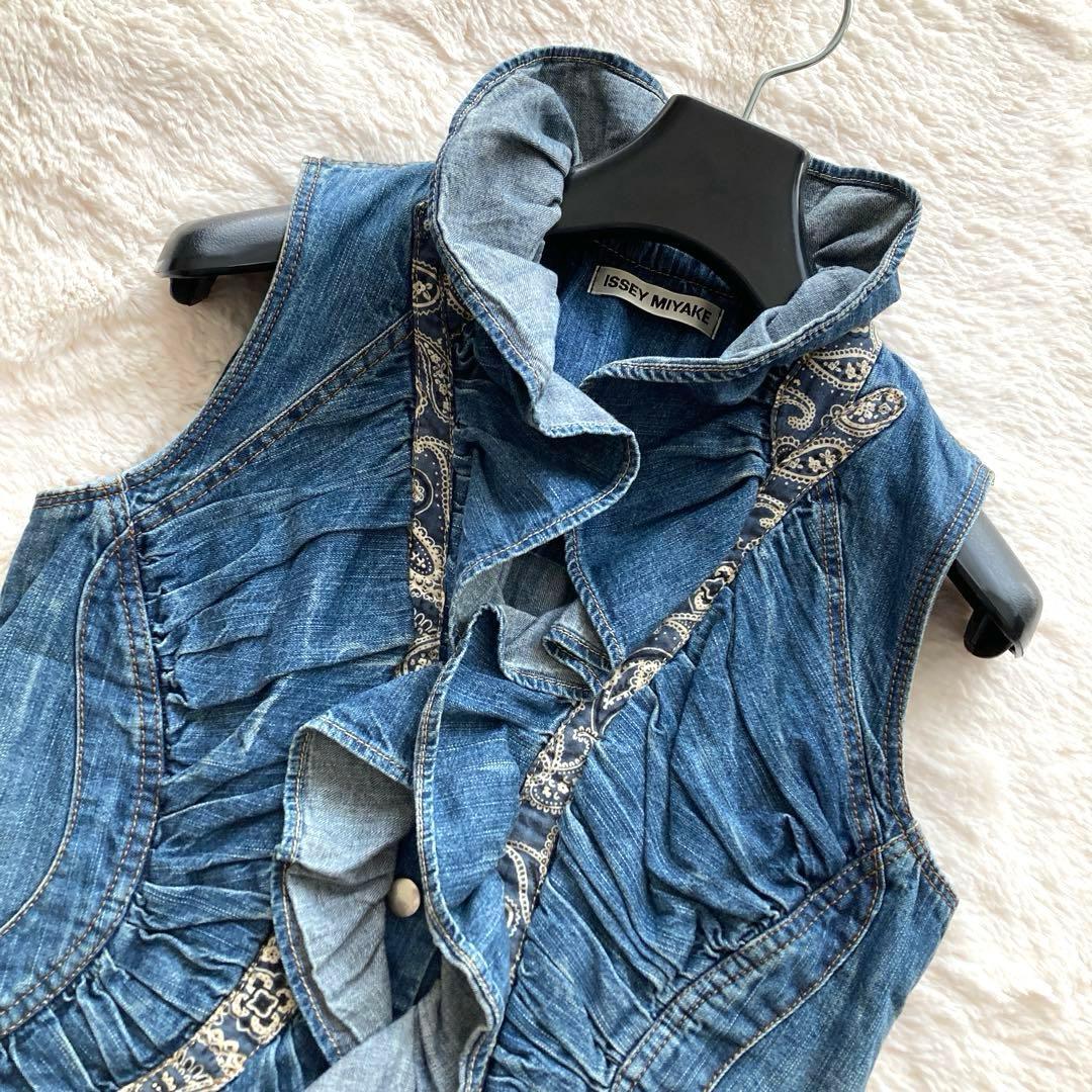 【美品】ISSEY MIYAKE×Lee デニムギャザーデザインジレ