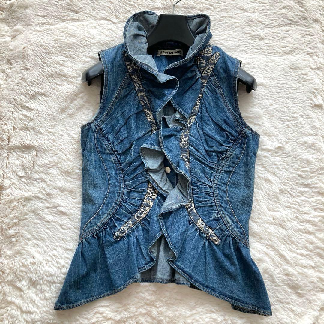 【美品】ISSEY MIYAKE×Lee デニムギャザーデザインジレ