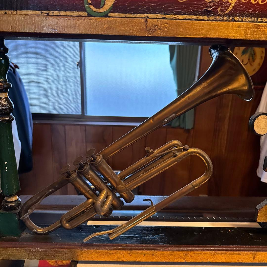 ビンテージ　トランペット付きディスプレイ（値引き交渉可）