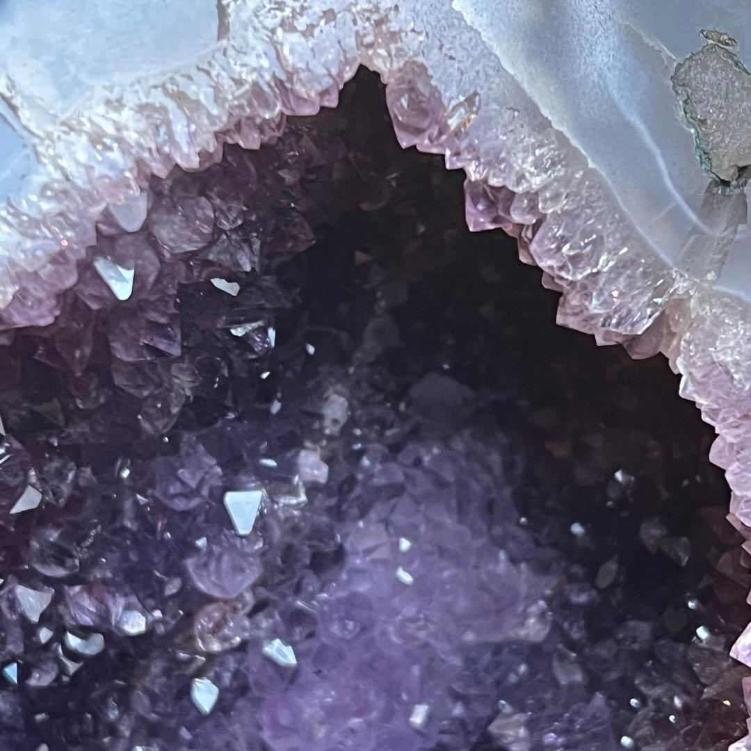 アメジストドーム天然石　原石　高さ約32cm（台座抜き）　9.8kg