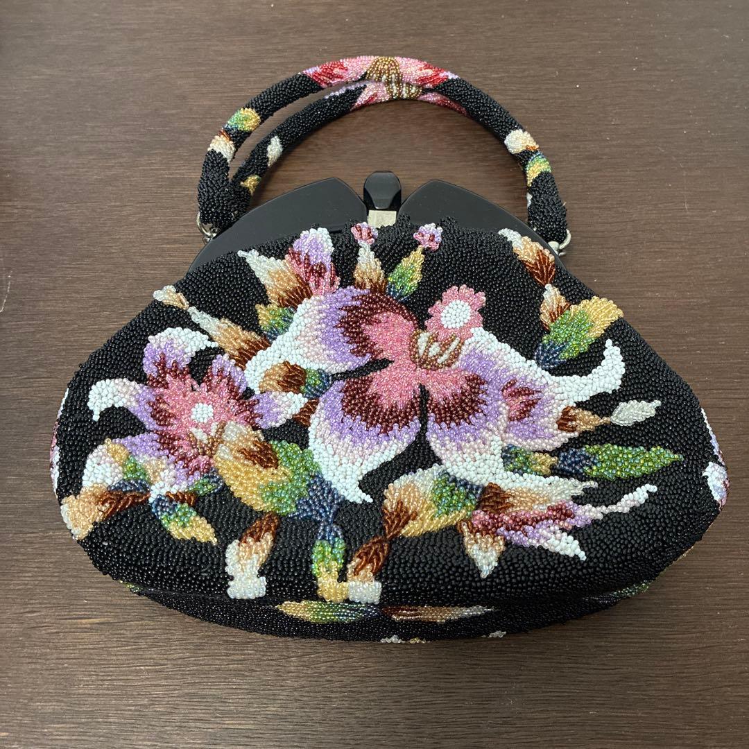 花柄　ビーズハンドバッグ　和装　着物　昭和レトロ　ビーズバッグ　がま口