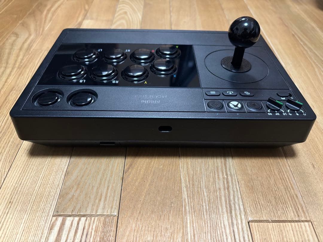 8bitdo アーケードコントローラー
