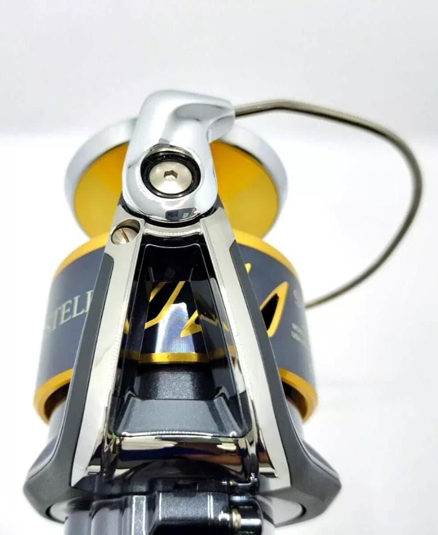 シマノ　13ステラ　SW 18000HG　箱／カバー付き