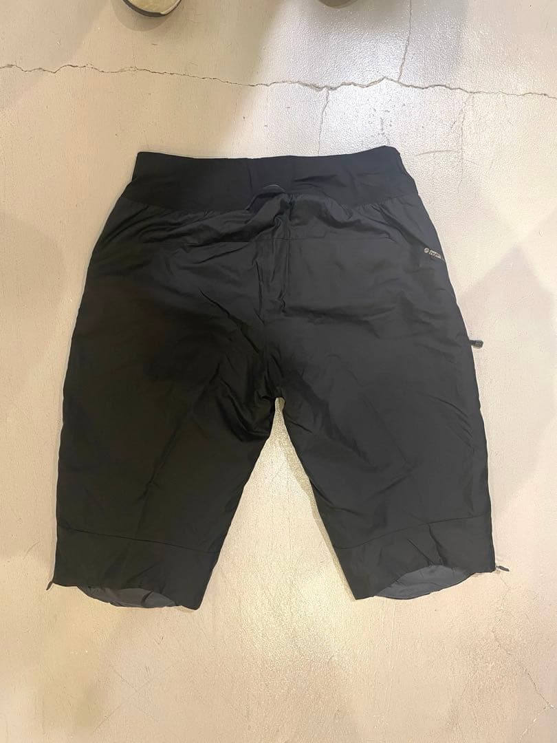 ホグロフス 中綿入り3/4パンツ　Ｍ（日本Ｌ）