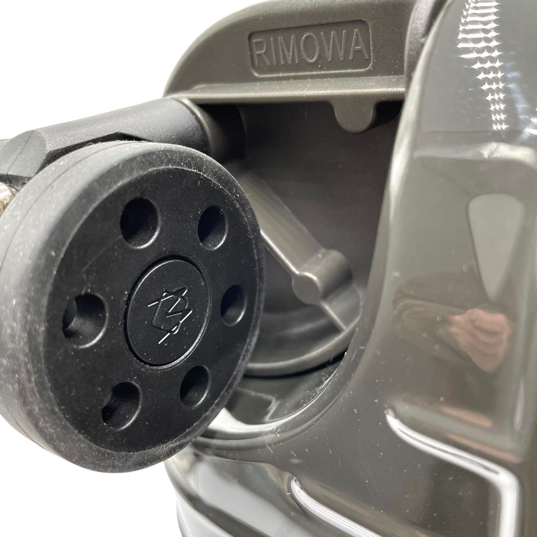 希少✨正規品未使用級リモワ✨Essential 機内持ち込みスーツケース36L