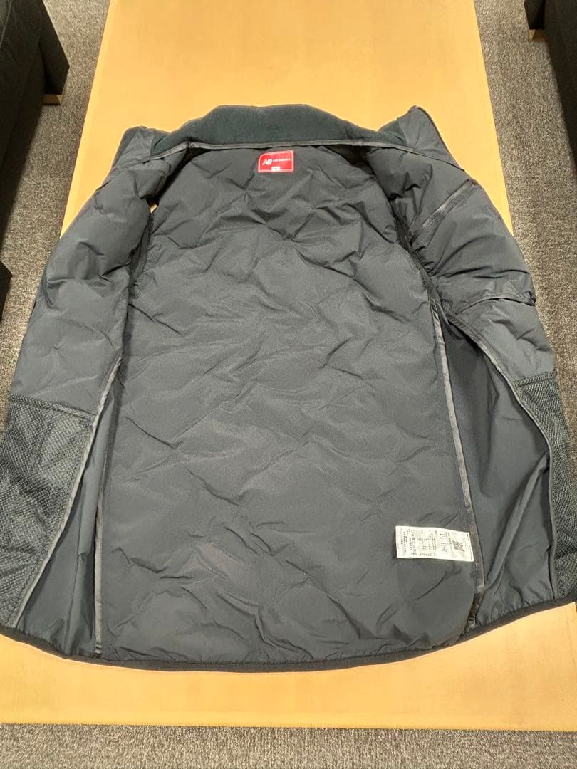 最新 New Balance メンズ ダウンベスト サイズ5 黒