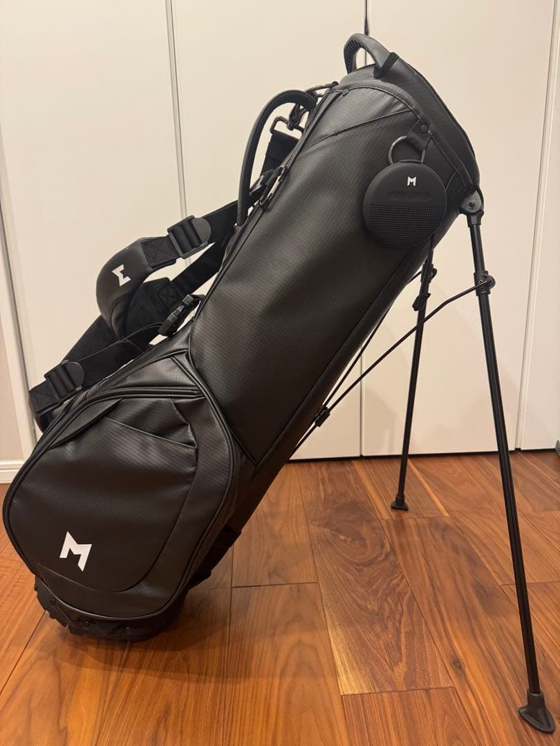 MNML GOLF キャディバッグ ワイヤレススピーカー付き、ソーラー充電機付き