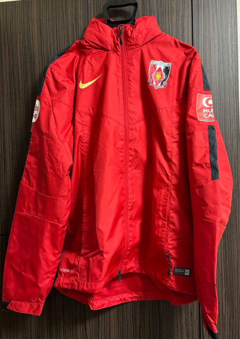 浦和レッズ 16 ナイキ トレーニング　レインジャケット