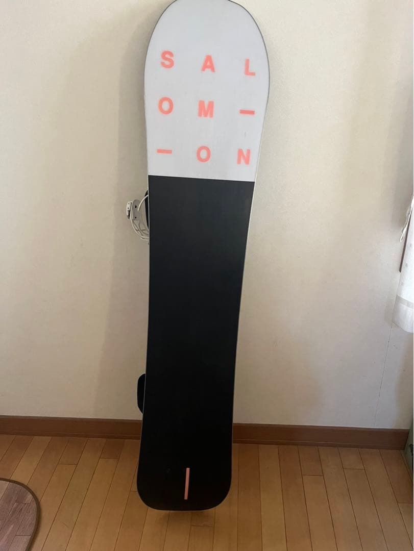 スノーボード Salomon SUPER 8 154
