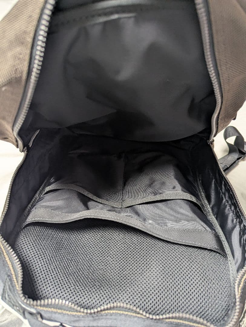 ブラウン リュック・バックパック