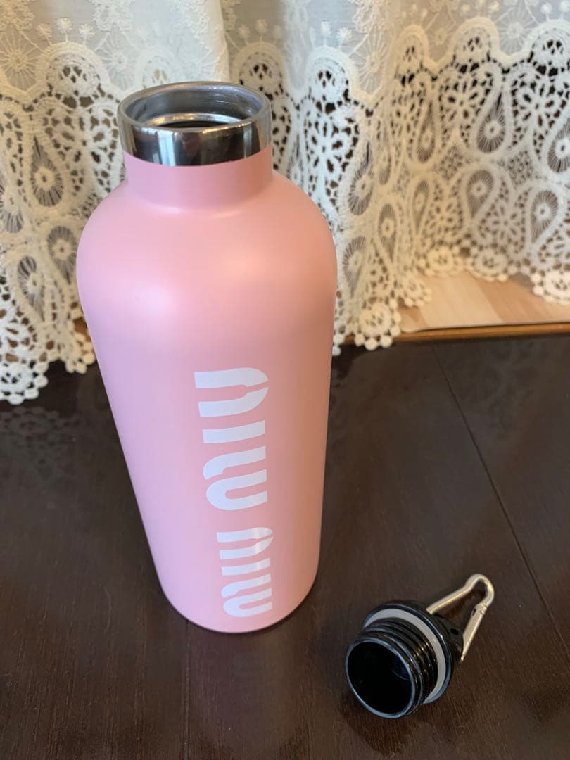 ♡ MIU MIU ピンク ステンレスボトル ♡