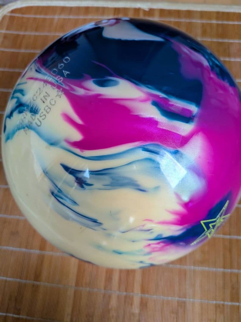 ★専用★　ROTO GRIP ATTENTION ボウリングボール　15ポンド