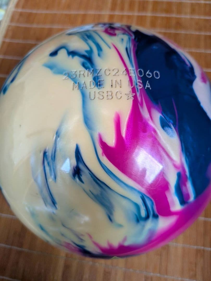 ★専用★　ROTO GRIP ATTENTION ボウリングボール　15ポンド