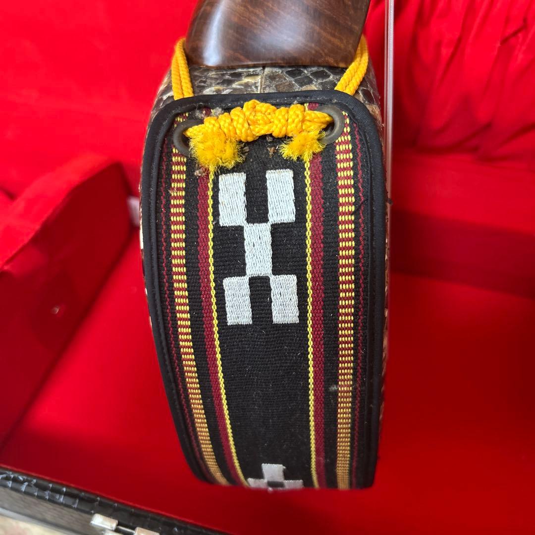 三線 沖縄 蛇皮 1枚張り ハードケース 宮古木工芸 故与儀栄功 氏