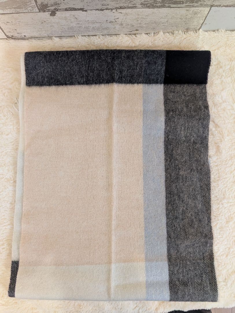 FURLA カシミヤ100% マフラー 新品タグ付き