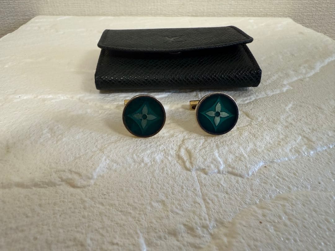 ルイヴィトン　ヴィトン　カフス　ゴールド　花柄　ケース付