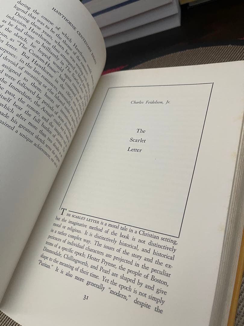 希少　Hawthorne Centenary Essays