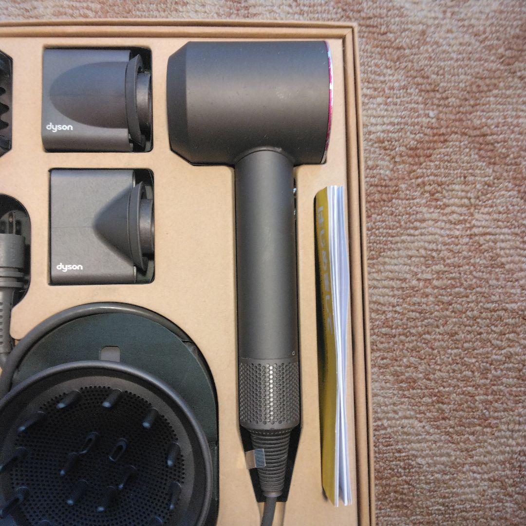 動作良好　フルセット　ダイソン　Dyson　HD03　ドライヤー