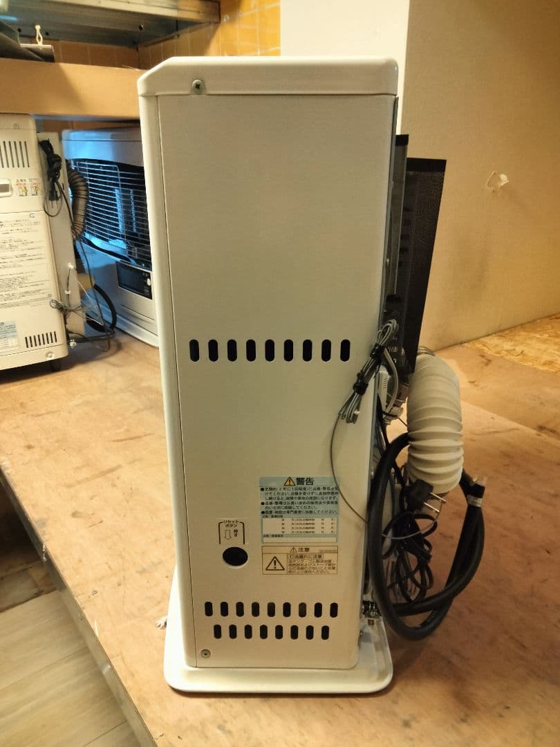 札幌発サンポットFF温風石油ストーブ！品番「FF‐632TL」2012年式中古品