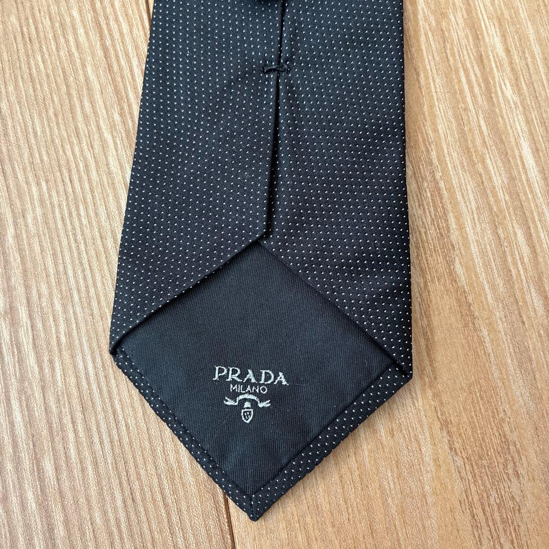 PRADA ブラックドット柄 ネクタイ