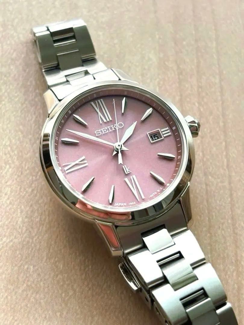 ＊極美品＊SEIKO LUKIAグロウSSVW219ソーラー電波時計モーヴピンク