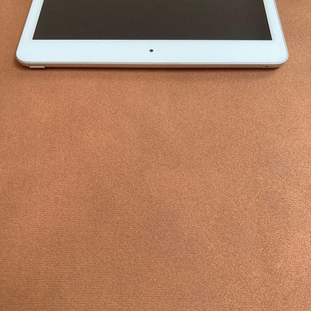 460 外観美品☆電池最良好☆iPad8 第8世代 32GB WIFIモデル☆
