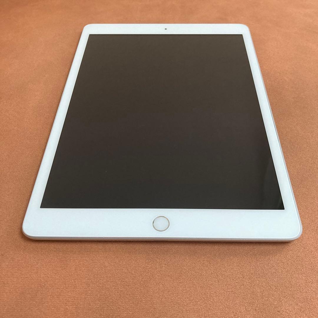 460 外観美品☆電池最良好☆iPad8 第8世代 32GB WIFIモデル☆