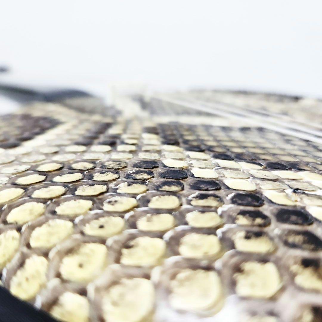 沖縄民謡楽器 三線 本蛇革張り 滑り止め付き 本体のみ