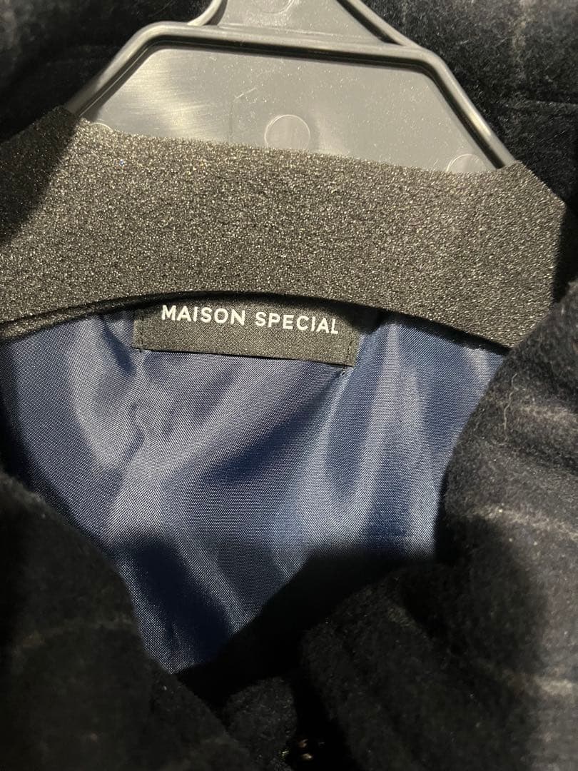 メゾンスペシャル　ストライプ柄 スタジアムジャケット