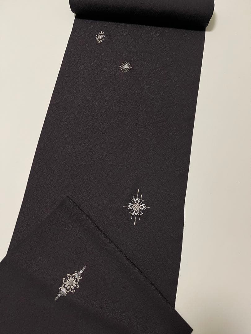 特選総刺繍飛び柄小紋着尺【総刺繍◆更紗紋意匠地】黒 ブラック