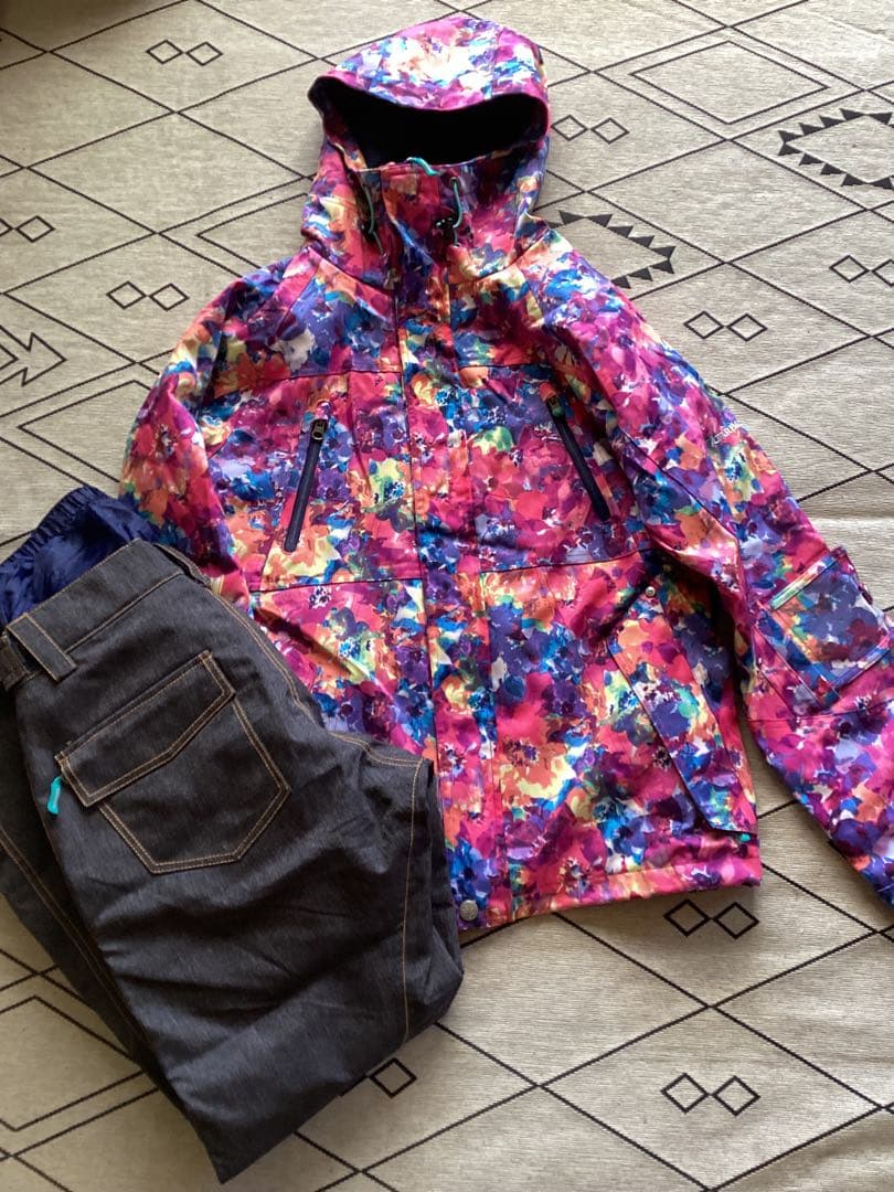 ICEPARDALレディース９号ＷＭスノボウェアスキーウェア
