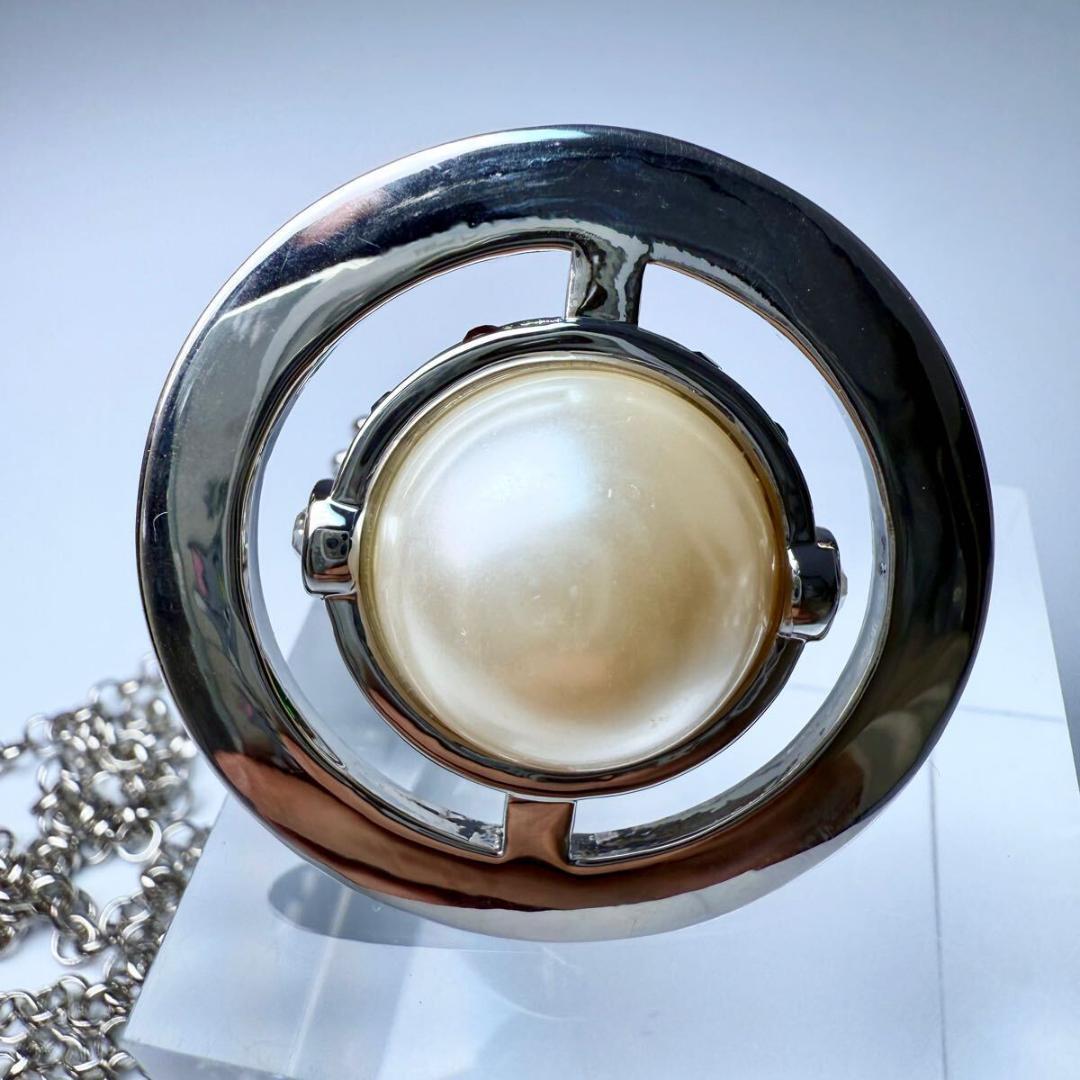 極美品 ヴィヴィアン スモールオーブペンダント ネックレス フェイクパール