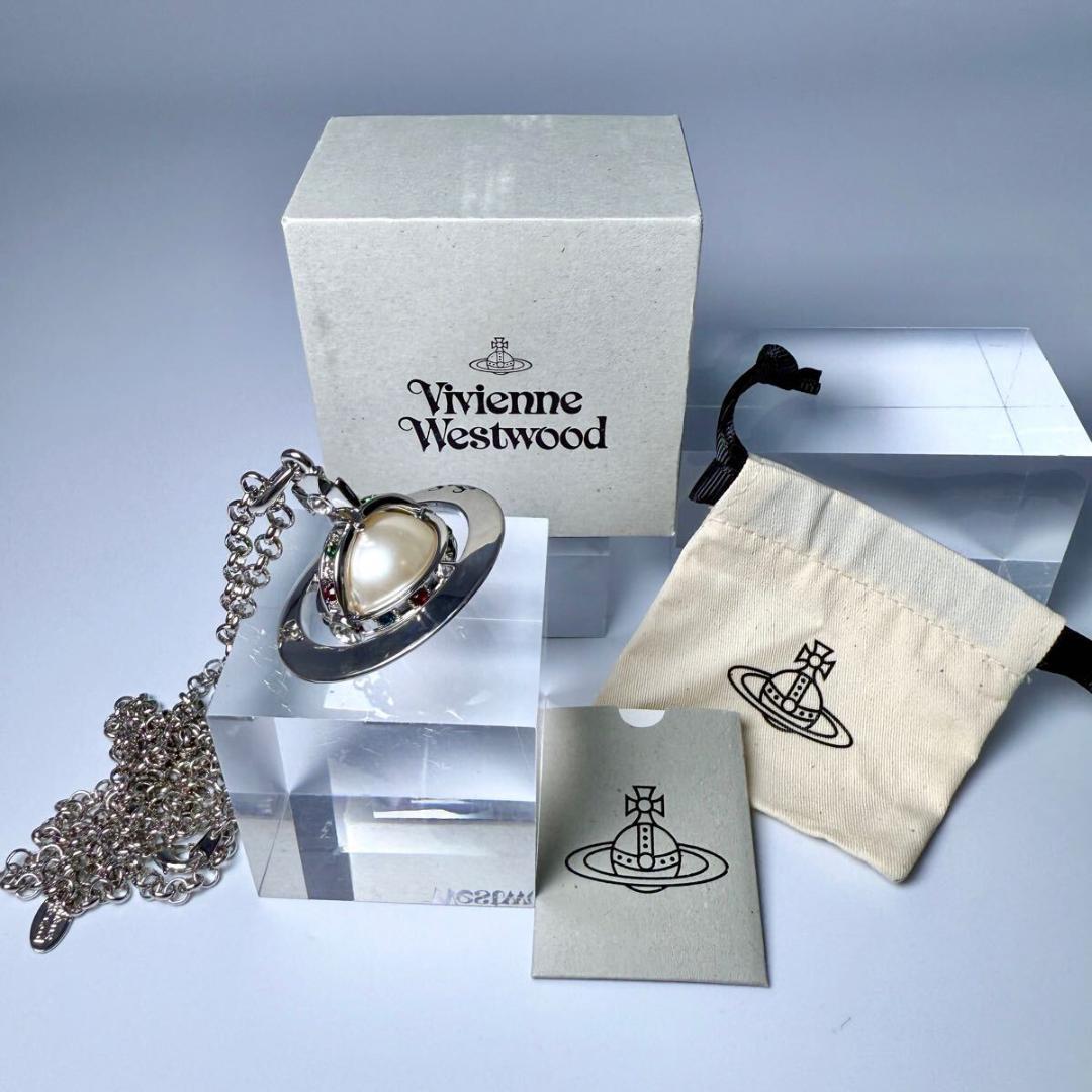 極美品 ヴィヴィアン スモールオーブペンダント ネックレス フェイクパール