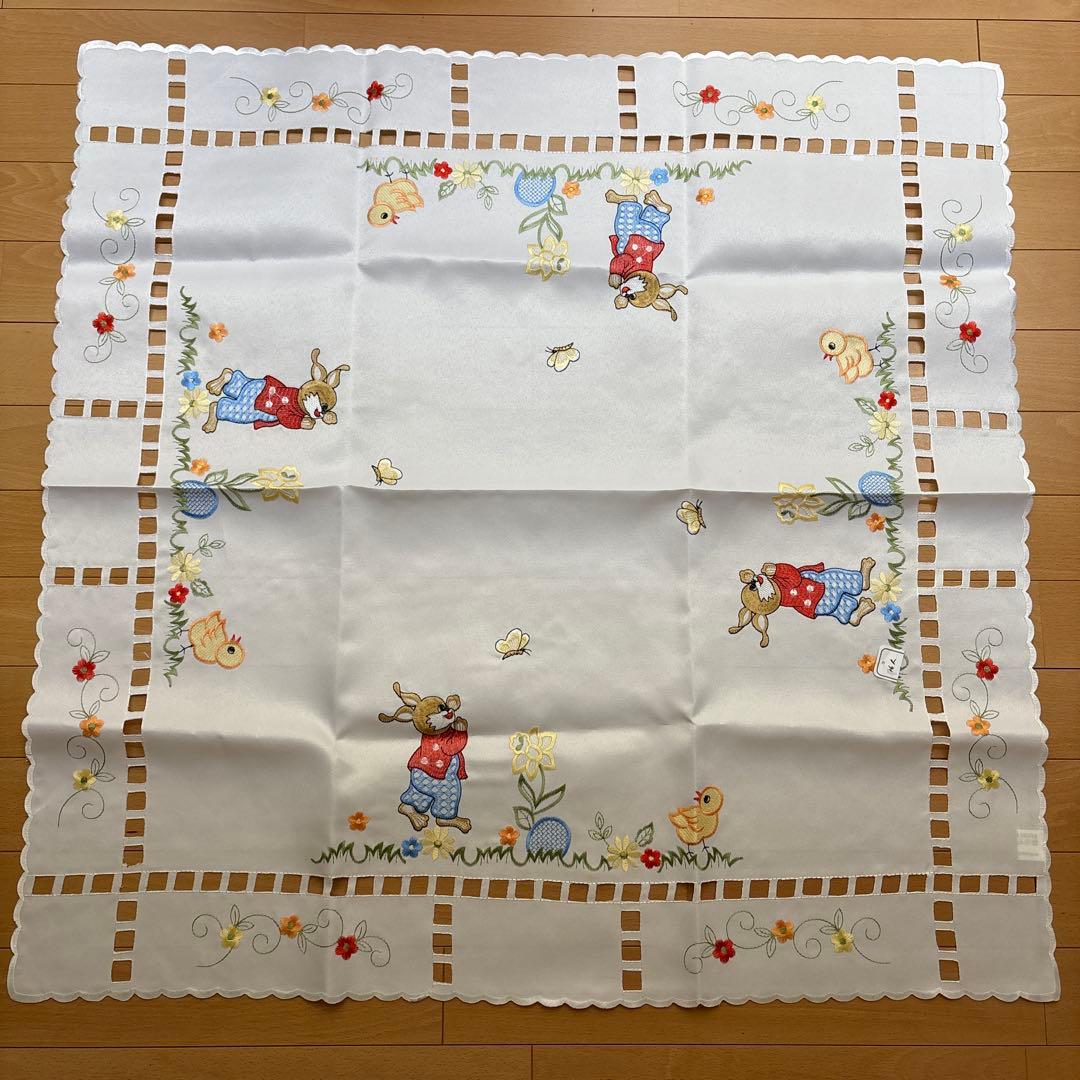 新品未使用品　フランス　テーブルクロス　うさぎ&ひよこ　Pâques イースター