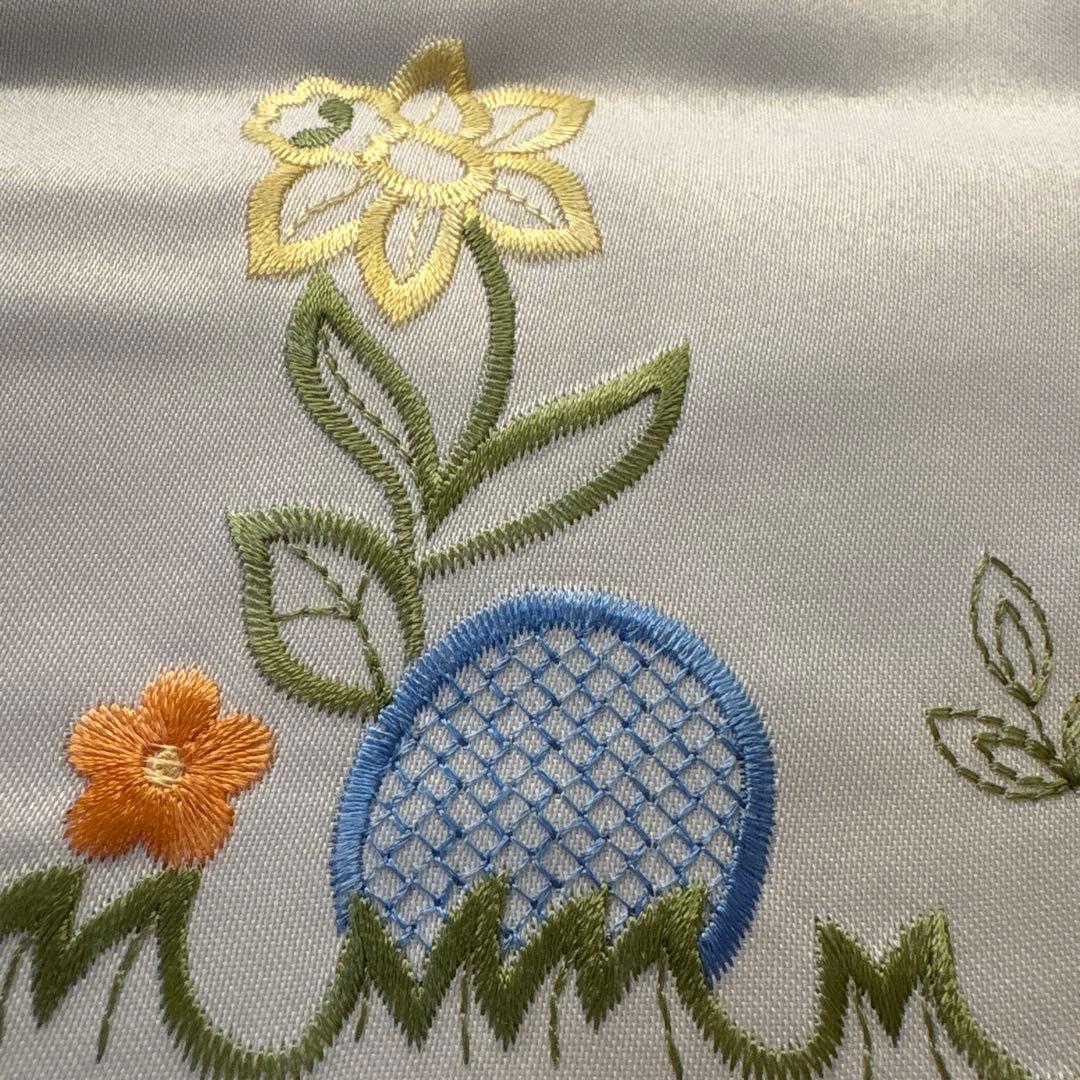 新品未使用品　フランス　テーブルクロス　うさぎ&ひよこ　Pâques イースター