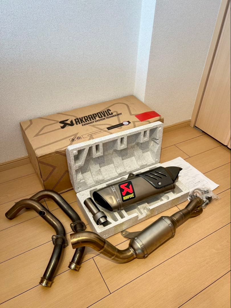 YZF-R7 AKRAPOVICレーシングラインフルエキゾーストシステム セット